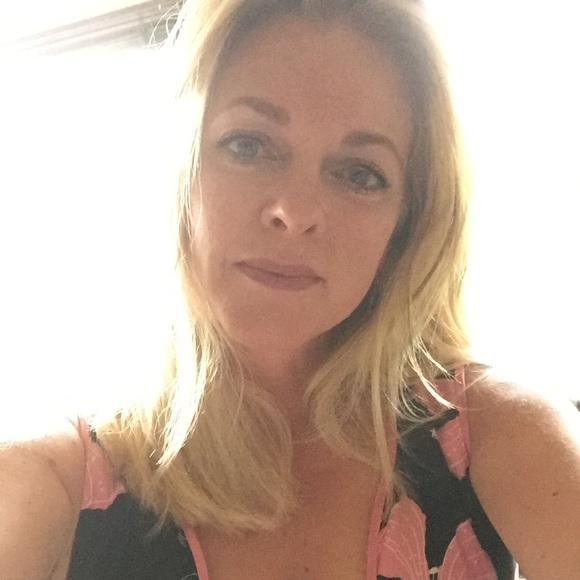 Meet your Posher, Suzie - Picture 1 of 1